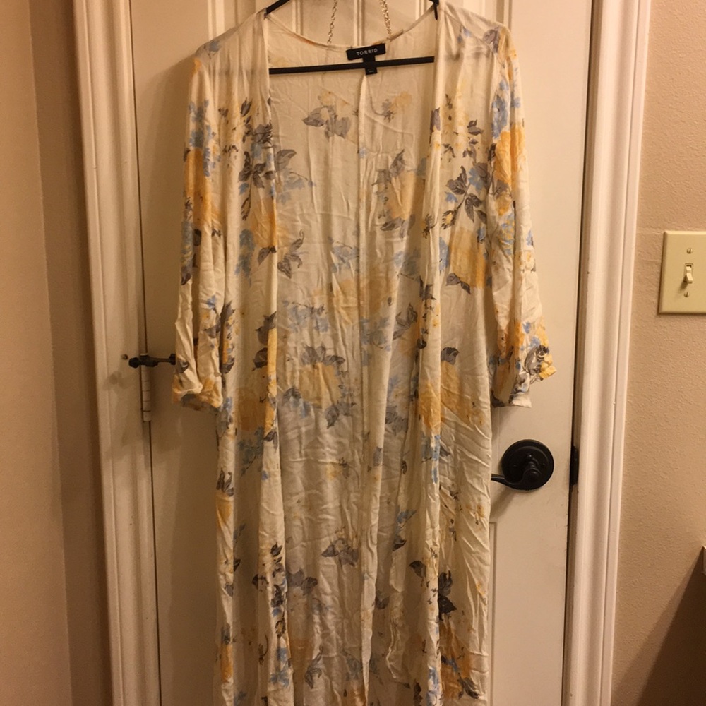 Cream cardigan with flowers